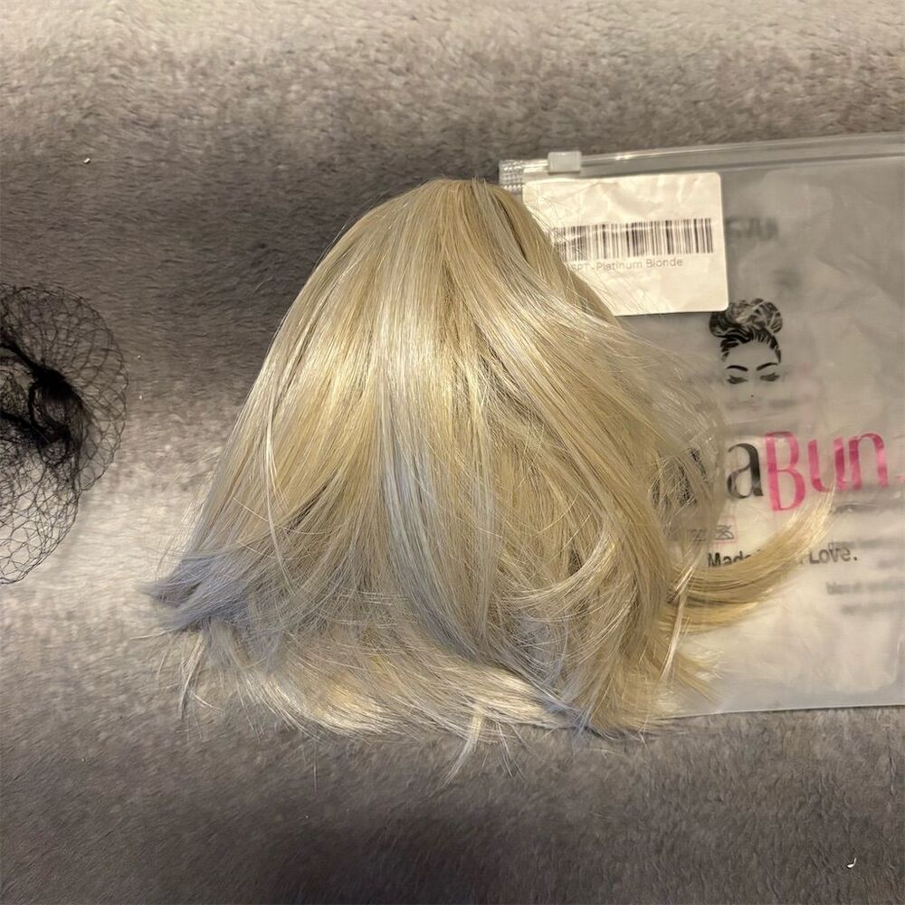 Juvabun Claw Clip Ponytail Extension Glam Hairpiece in Platinum Blonde - Picture 2 of 6